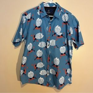 Men's XL Button-downBlue Shirt Pineapple Short Sleeve Beach Hawaiian Rugby Univ.